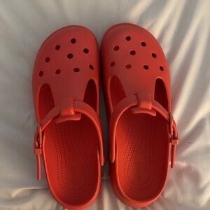 Red platform women’s crocs